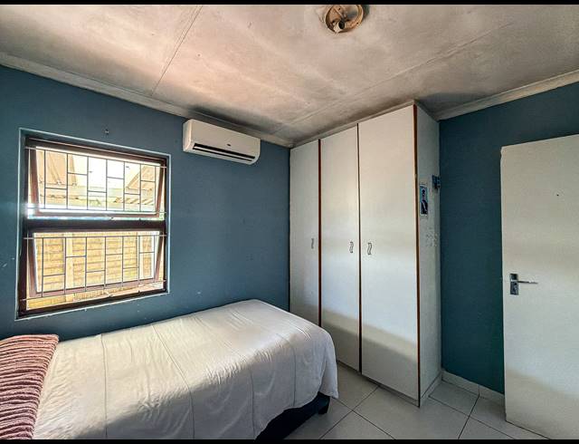2 BEDROOM TOWNHOUSE FOR SALE IN AMANZIMTOTI